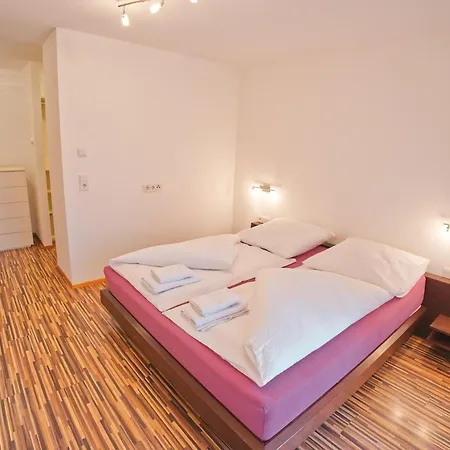 Farm stay Ek-living