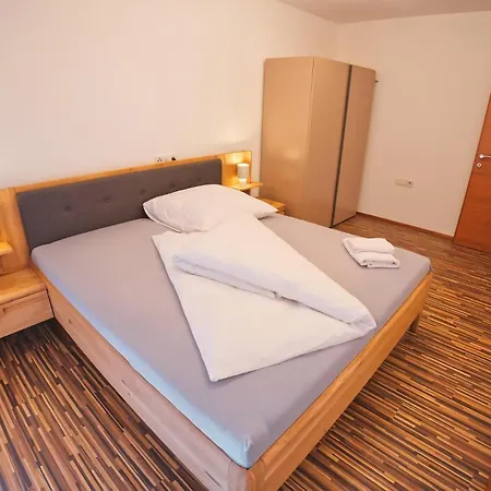 Farm stay Ek-living