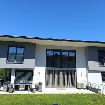 Ek-living Farm stay *