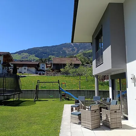 Farm stay Ek-living *